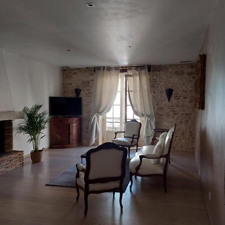 L'Appartement de la MAISON BLEUE Villeréal Extérieur photo